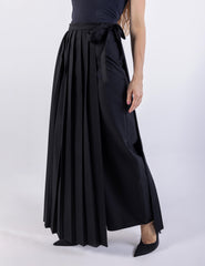 Pleated Solid Maxi Skirt\ ةرونت يسكام ةنيزم تايطب هداس