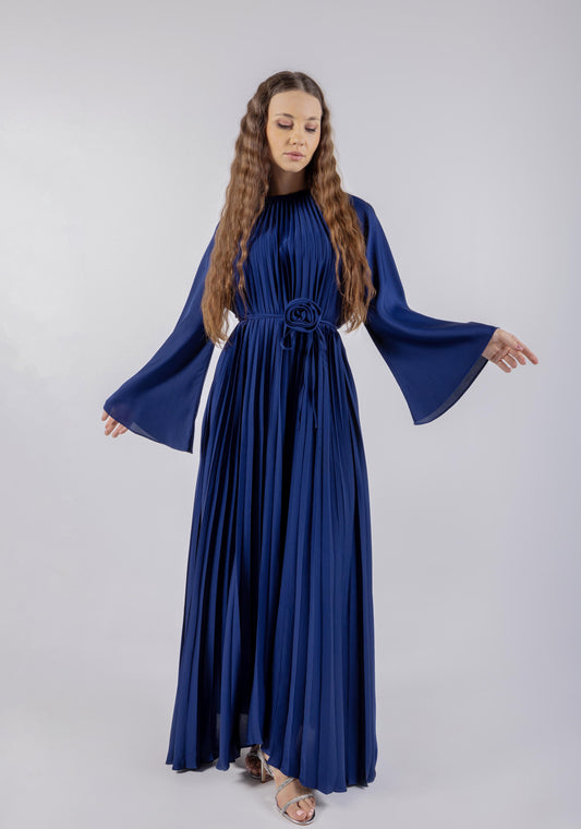 Pleated Rose Waist Belt Solid Dress\ ناتسف هداس مازحب يدرو يوطم ىلع رصخلا