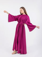 Pleated Rose Waist Belt Solid Dress\ ناتسف هداس مازحب يدرو يوطم ىلع رصخلا