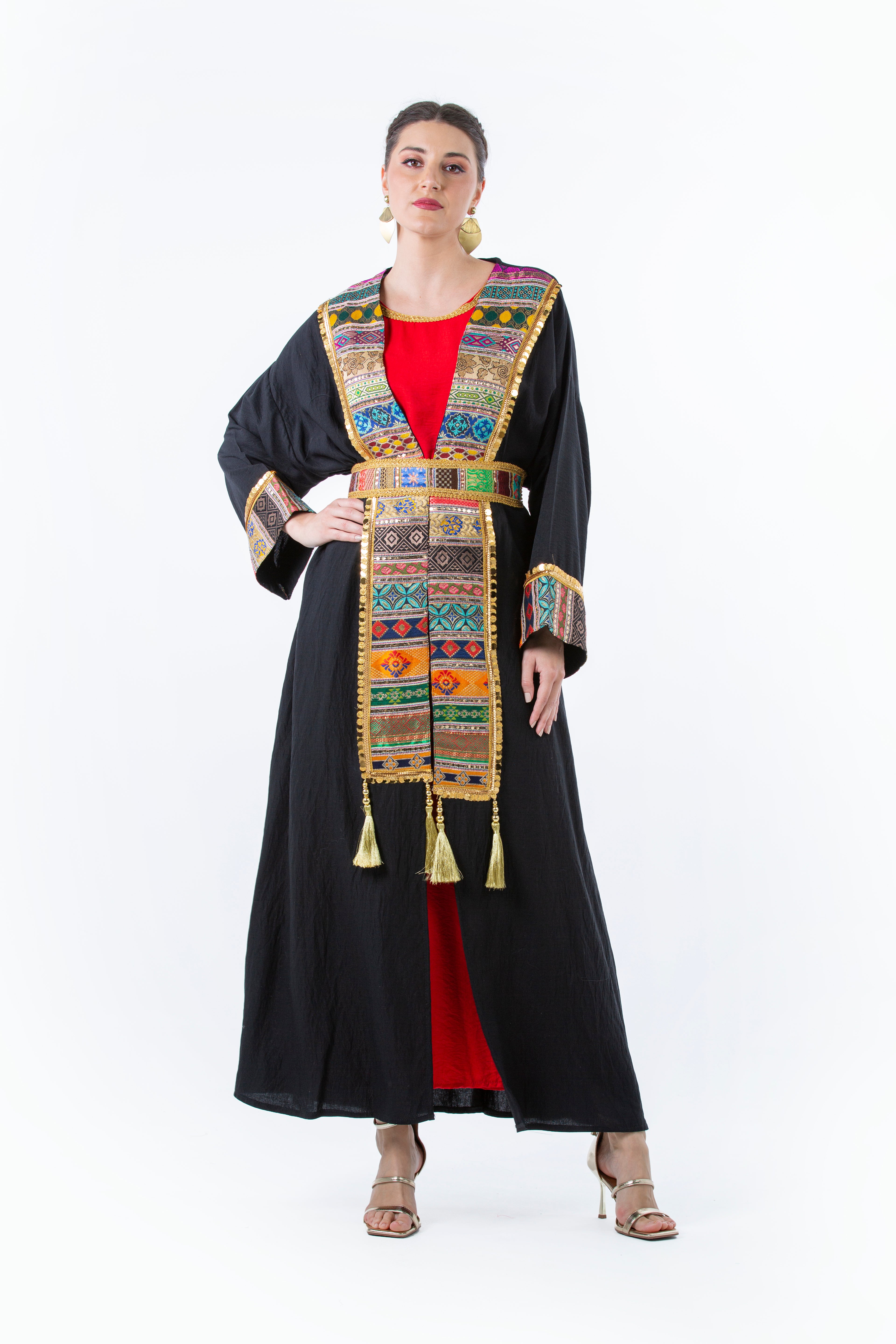 2341098-Traditional Dress