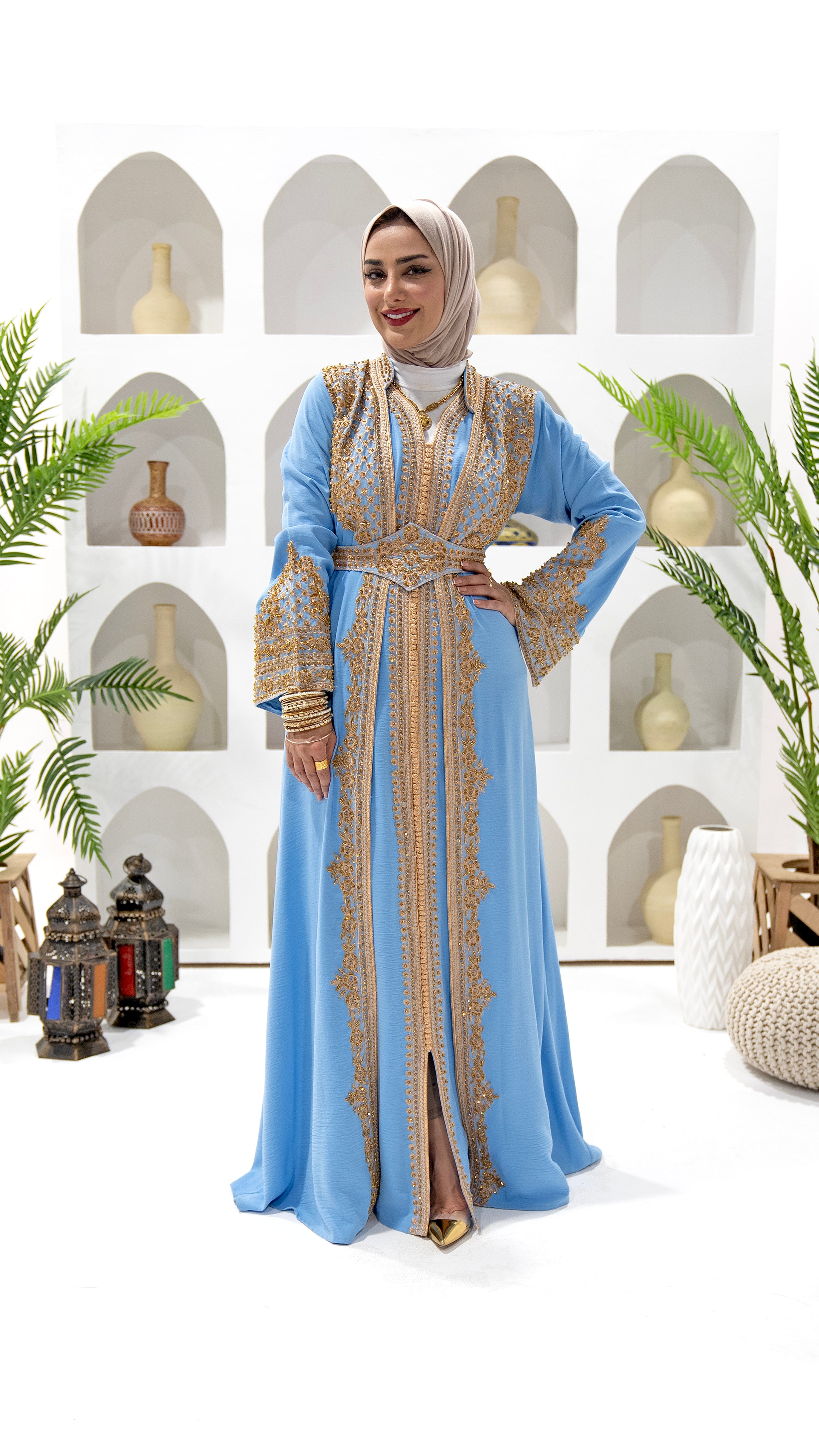 2441028-Traditional Dress