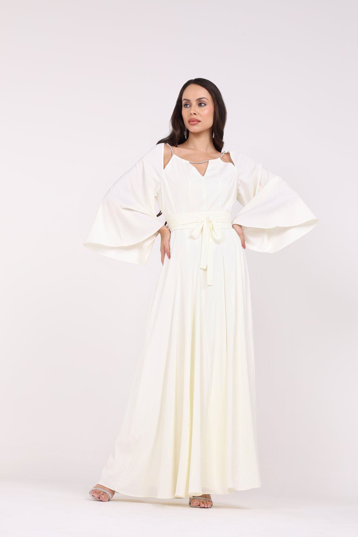 2443020-Off-Shoulder Cut Off white Maxi Dress