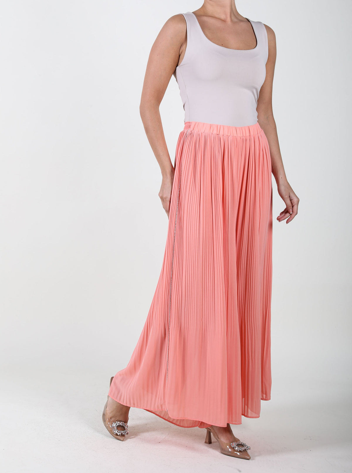 2204052- Pleated Palazzo Pants - Montania Shop