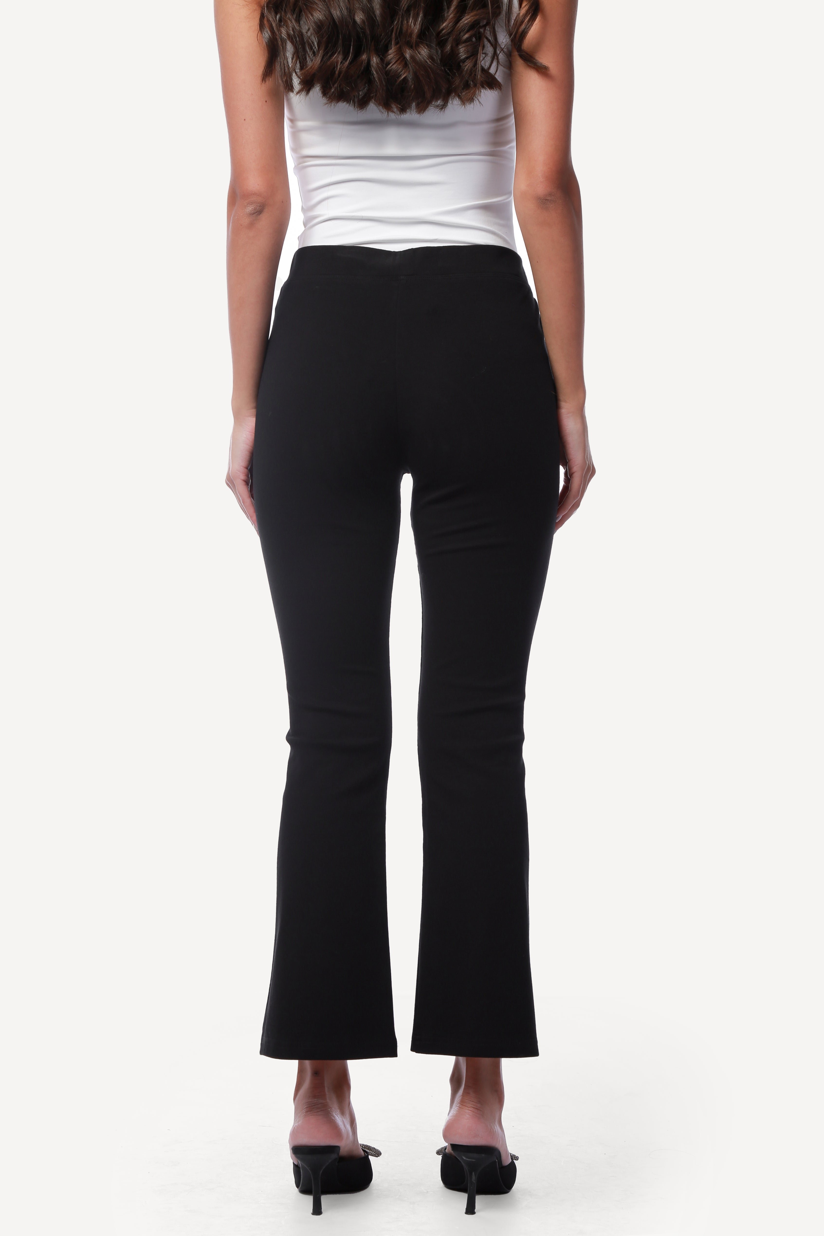 2204137- Stretchable Flared Pants