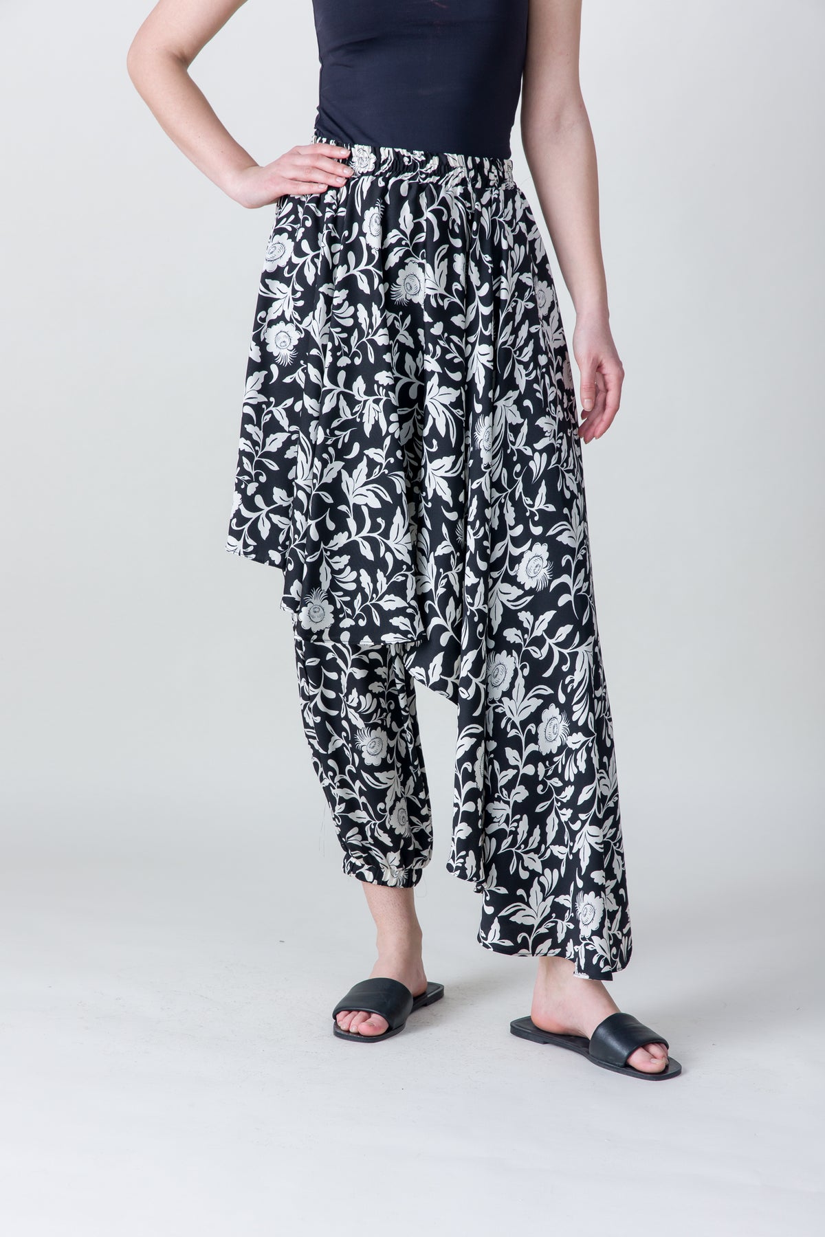 2328001- Harem Pants